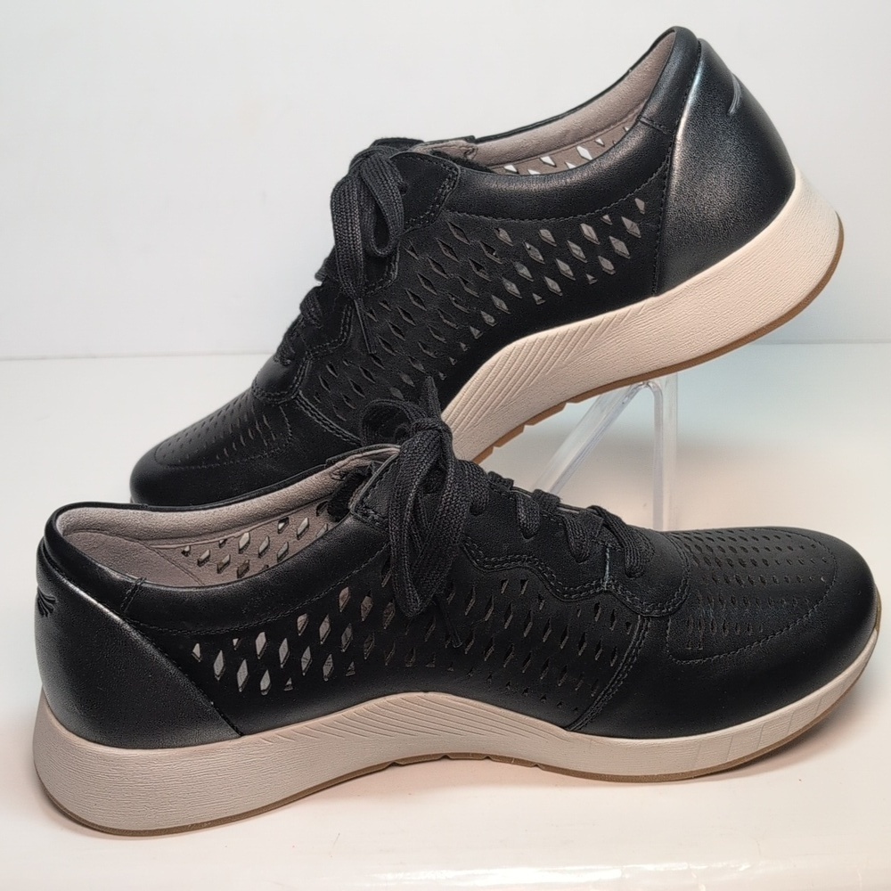 NWOT Dansko Charlie perforated leather sneaker shoes women's size 10.5. EU 41 - Picture 7 of 14